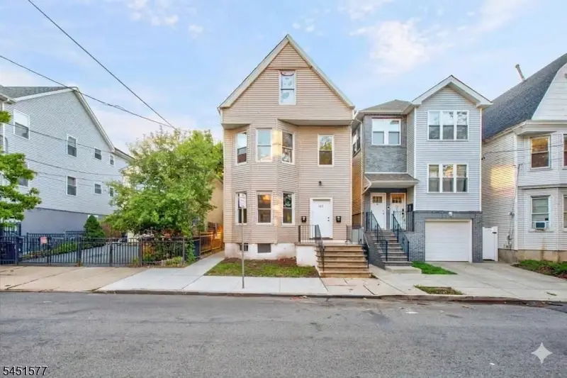 225 S 10th St, Newark, NJ 07107 - #1