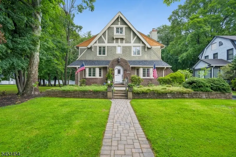 1041 Kenyon Ave, Plainfield, NJ 07060 - #1