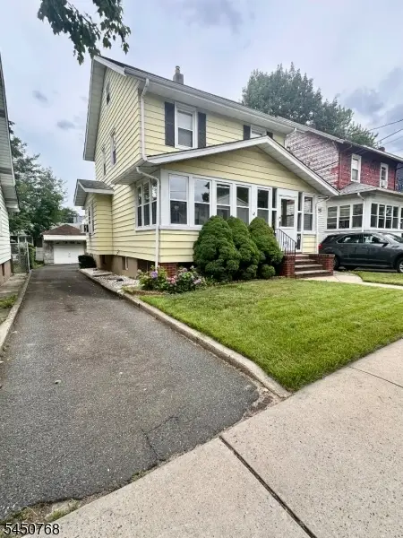 15 Katherine Ave, Passaic, NJ 07055 - #3