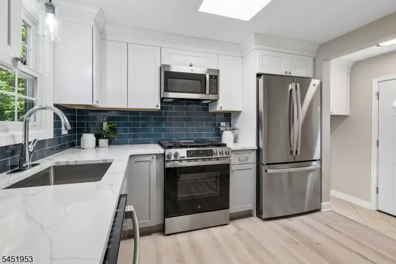 72 Rose Ave, Springfield, NJ 07081 - #3