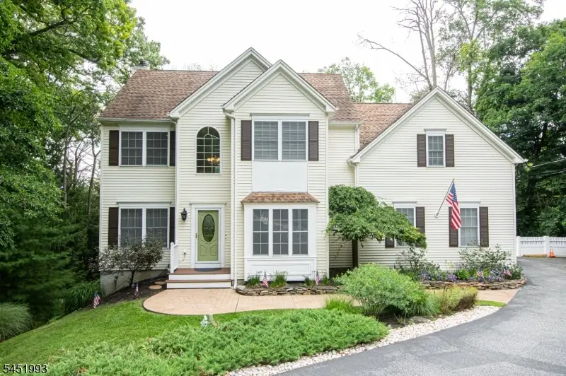 7 White Oak Dr, Vernon, NJ 07462 - #1