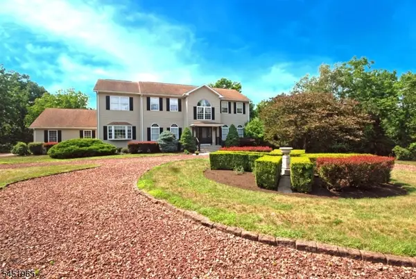 32 Coddington Rd, Readington Twp., NJ 08889