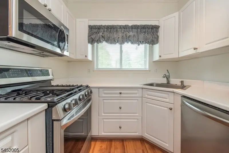 607 Brittany Dr, Wayne, NJ 07470 - #2