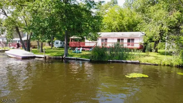 16 Sierra Rd, Jefferson Twp., NJ 07849