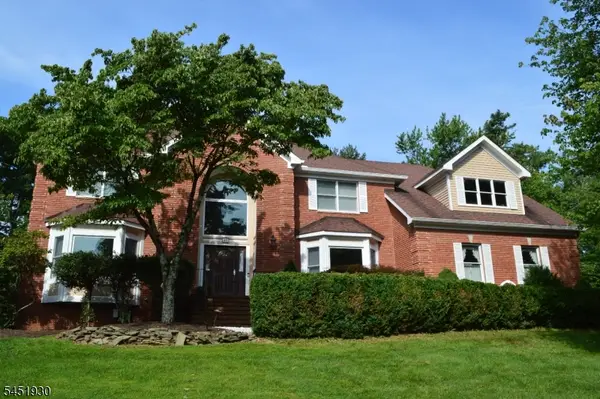 40 Newland Ct, Bridgewater Twp., NJ 08807