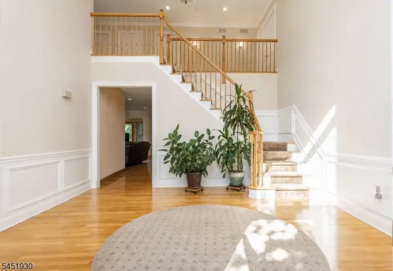 40 Newland Ct, Bridgewater, NJ 08807 - #2