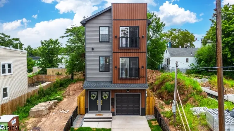 200 19th Ave, Irvington, NJ 07111 - #1