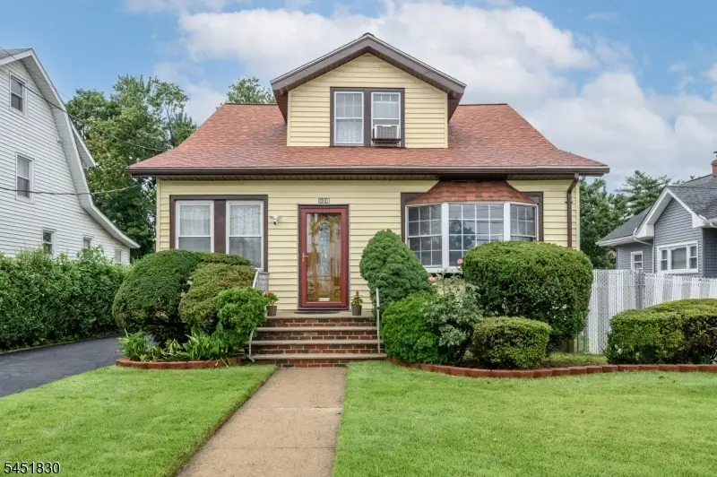 938 Ray Ave, Union, NJ 07083 - #1
