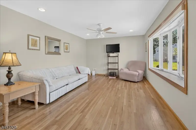 6 Dumont Round, Hillsborough, NJ 08844 - #2