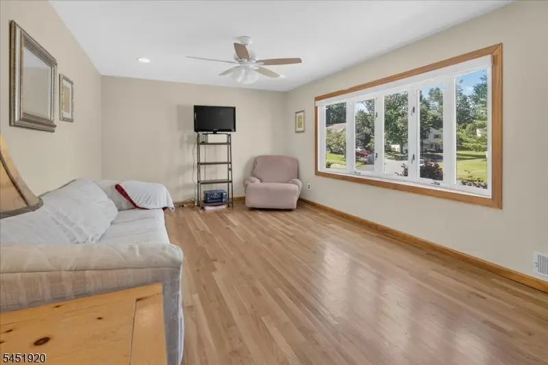 6 Dumont Round, Hillsborough, NJ 08844 - #3