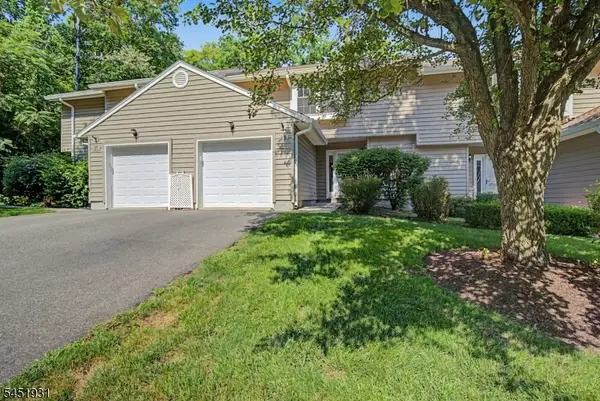 25 Pelican Pt, Hampton Twp., NJ 07860
