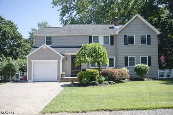 22 Warren Rd, Fair Lawn Boro, NJ 07410