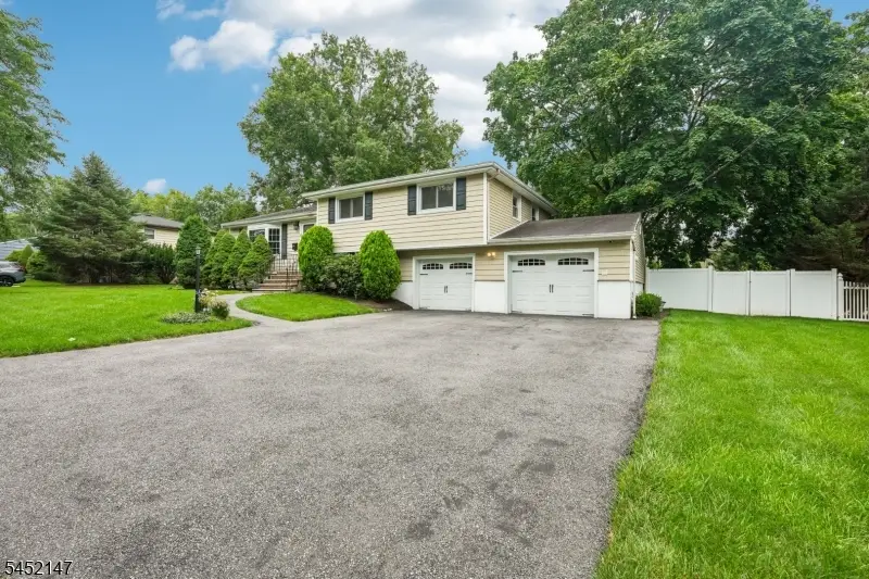 24 Lawrence Rd, Preakness, NJ 07470 - #3