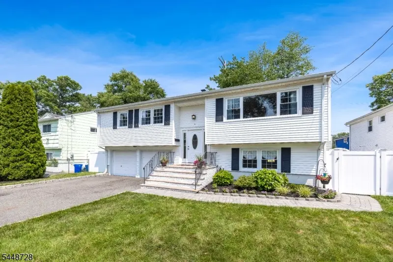 4 Huron Ave, Lake Hiawatha, NJ 07034 - #1