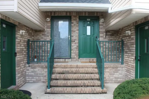 202 Rip Van Dam Ct, Montgomery Twp., NJ 08502