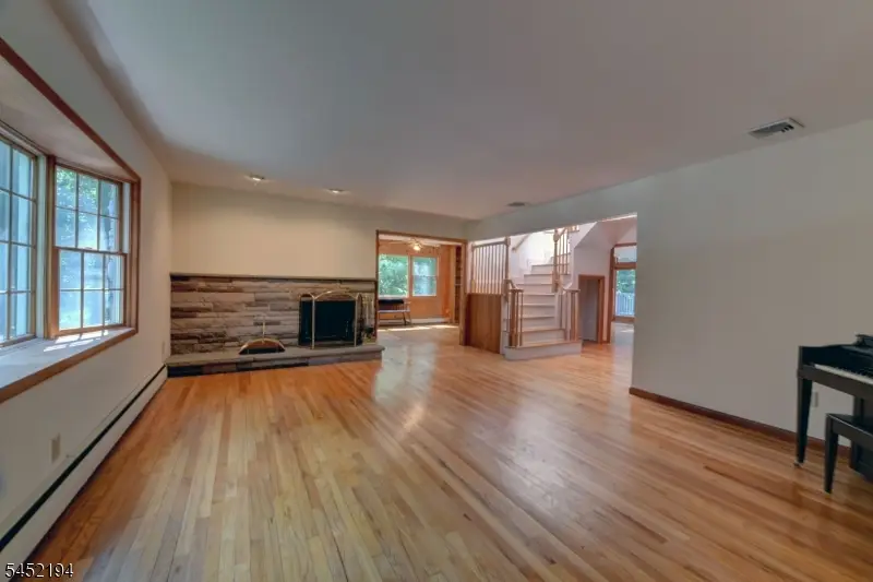 34 Knoll Rd, Wayne, NJ 07470 - #3