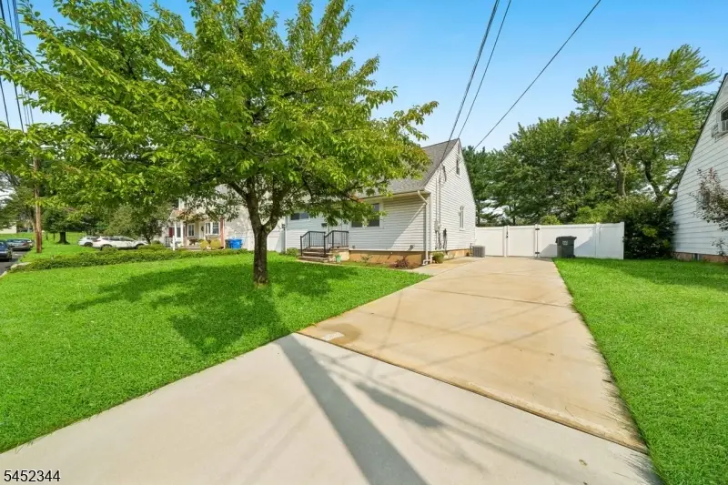 23 W Henry Pl, Iselin, NJ 08830 - #3