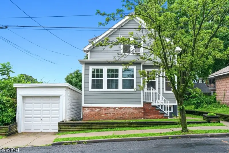 41 N 14th St, Hawthorne, NJ 07506 - #1