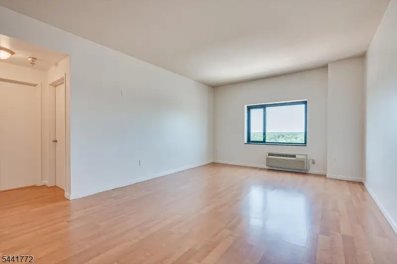 1 Carriage City Plz #1220, Rahway, NJ 07065 - #2