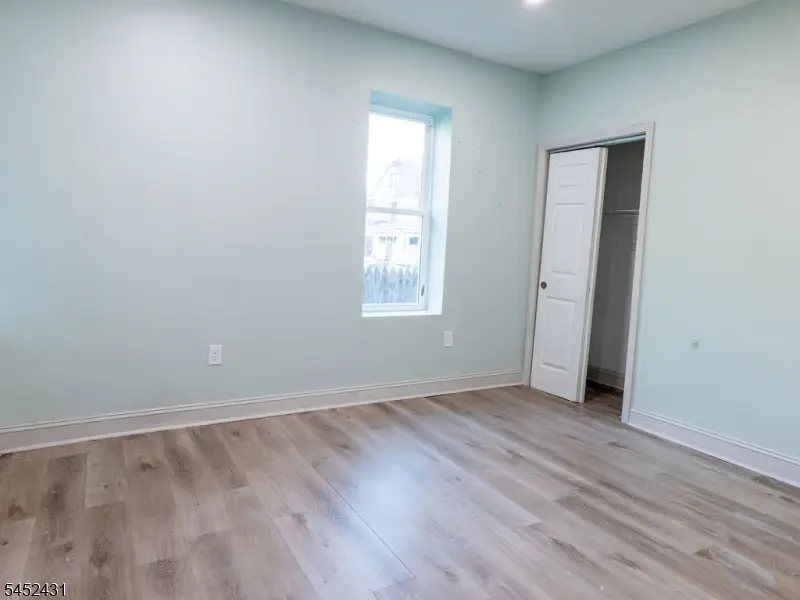 24 Sanford St, Trenton, NJ 08618 - #3