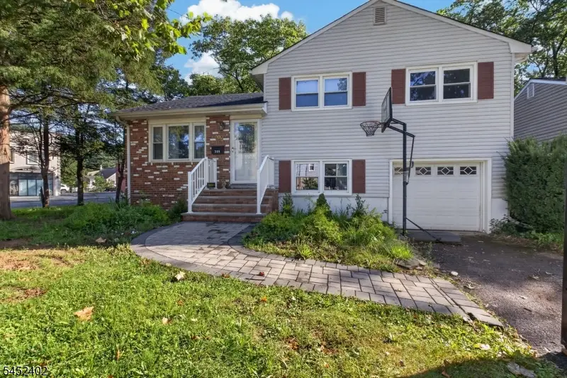 305 William St, Scotch Plains, NJ 07076 - #1