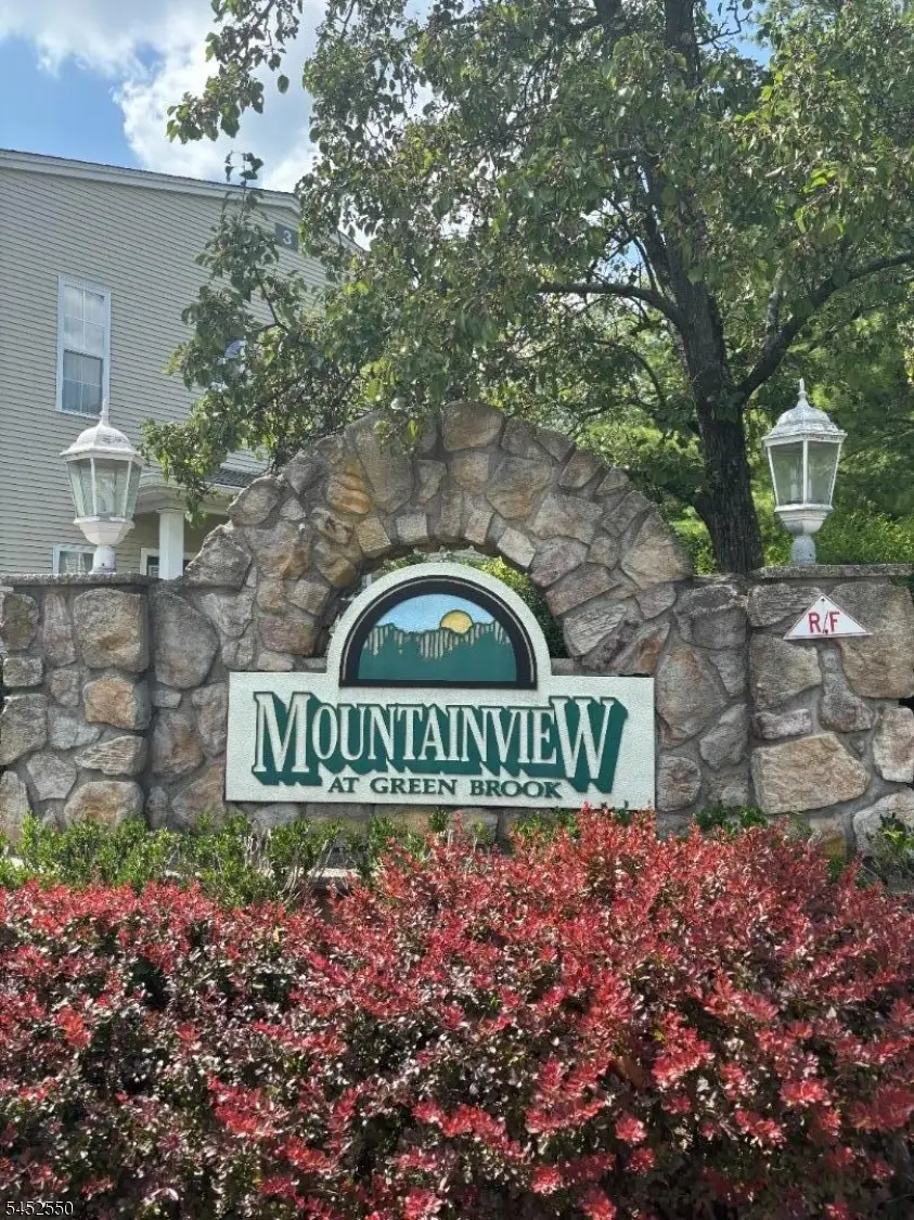 124 Wallace Ct #701, Dunellen, NJ 08812 - #1