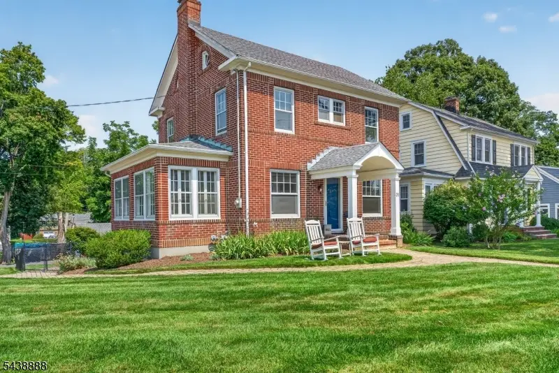 31 Frederick St, Morristown, NJ 07960 - #2