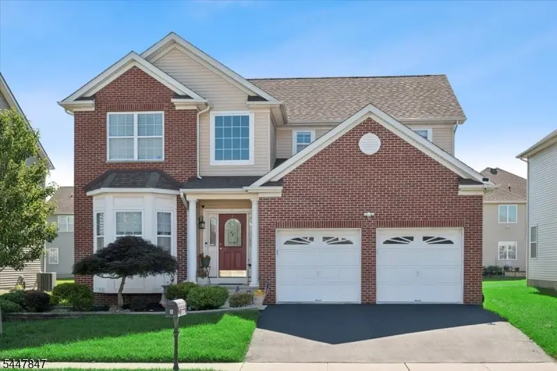 8 Hopkinson Ln, Somerset, NJ 08873 - #2
