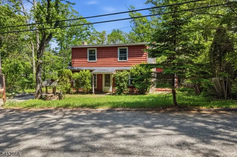 71 Center St, West Milford, NJ 07480 - #2