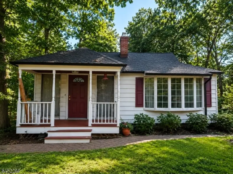 22 Park Rd, Morris Plains, NJ 07950 - #1
