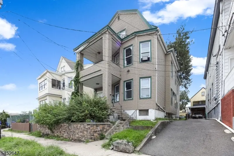 224 Lawrence St, Paterson, NJ 07501 - #1