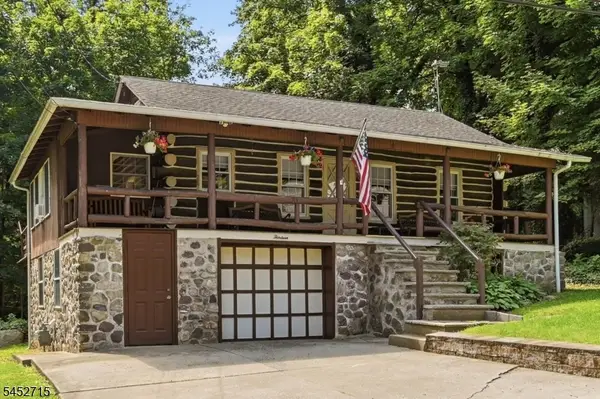13 Woodside Dr, West Milford Twp., NJ 07480