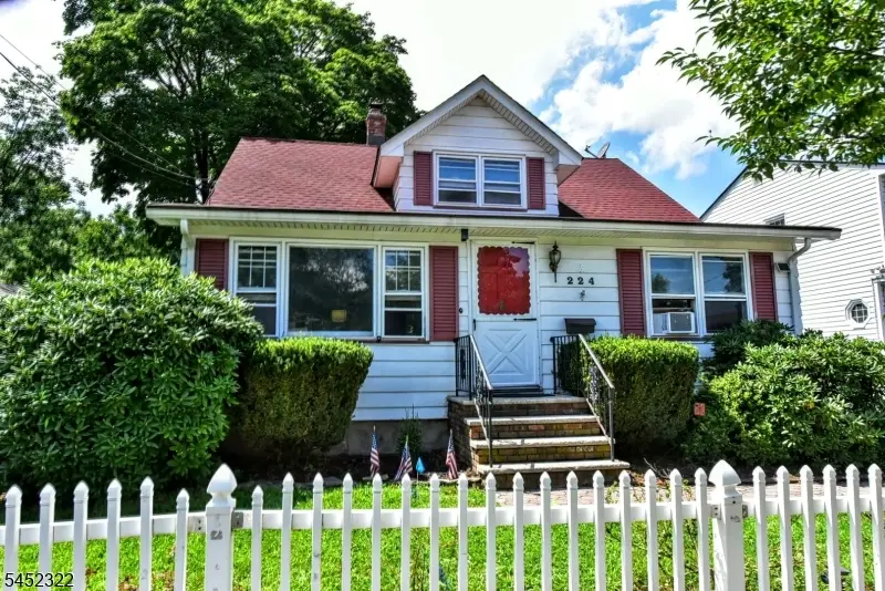 224 Romain Ave, Pompton Lakes, NJ 07442 - #1