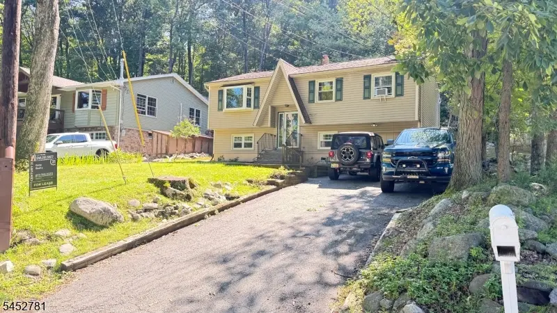 89 Tomahawk Trl, Sparta, NJ 07871 - #2