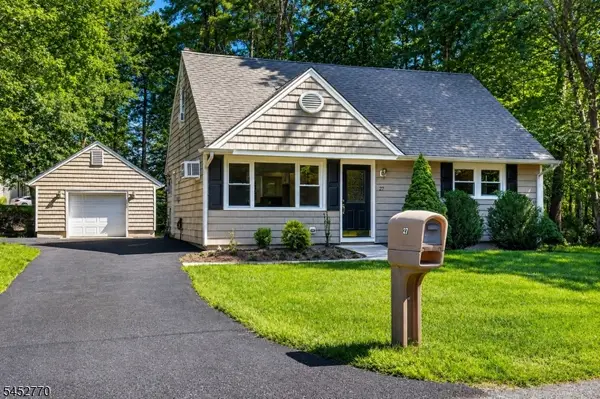27 Ferndale Rd, Wayne Twp., NJ 07470