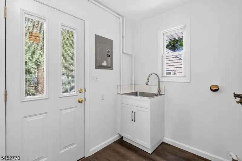 27 Ferndale Rd, Wayne, NJ 07470 - #3