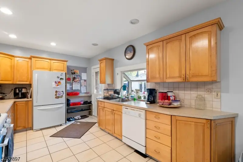 179 Long Pond Rd, Hewitt, NJ 07421 - #3
