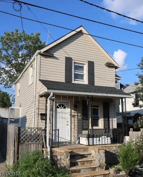 28 Warren St, North Plainfield Boro, NJ 07060