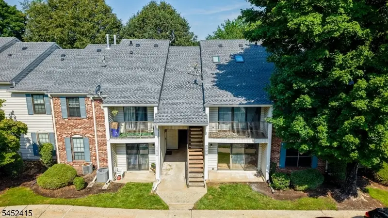 60 Taylor Dr, Franklin Park, NJ 08823 - #2