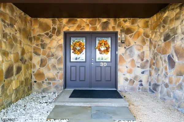 30 Wedgewood Dr, Woodland Park, NJ 07424