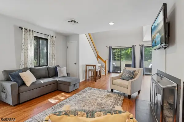 37 Cerone Ct, West Orange Twp., NJ 07052