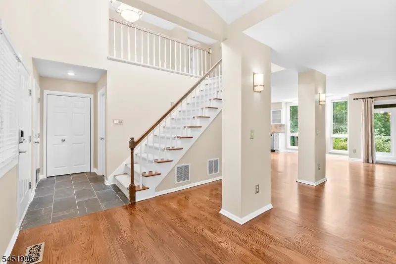 31 Stone Row Ln, Oak Ridge, NJ 07438 - #3