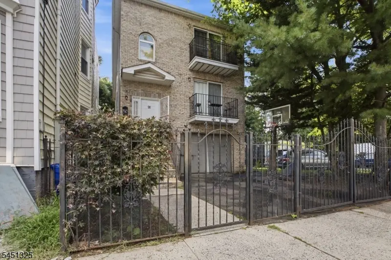 91 S 13th St #2, Newark, NJ 07107 - #2