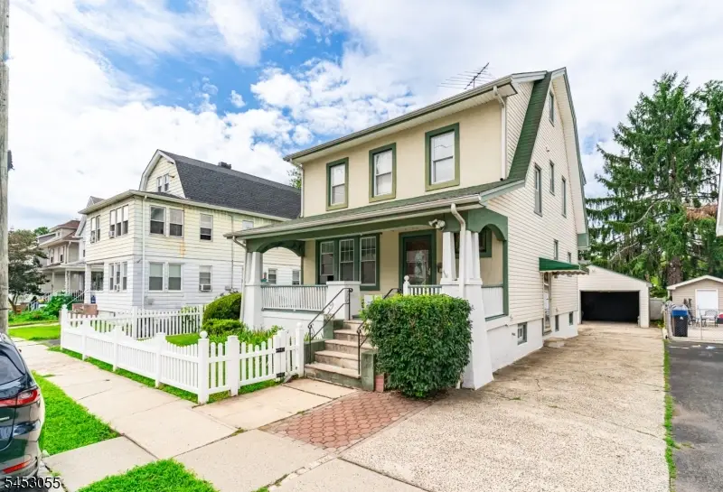 185 Floyd St, Belleville, NJ 07109 - #1