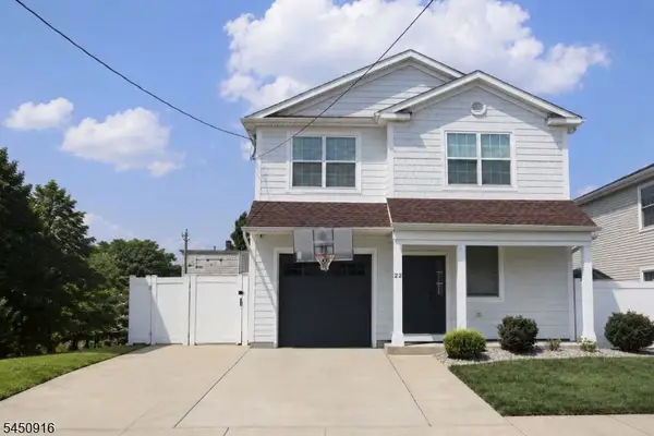 22 Larch St, Carteret Boro, NJ 07008