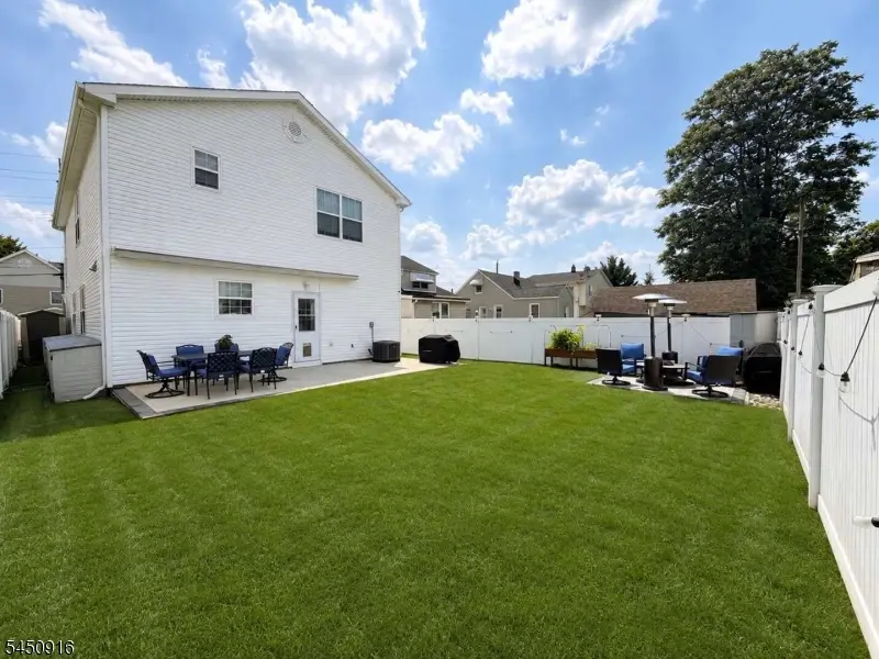 22 Larch St, Carteret, NJ 07008 - #3