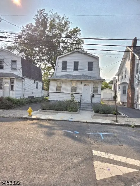 195 Kerrigan Blvd, Newark, NJ 07106 - #1