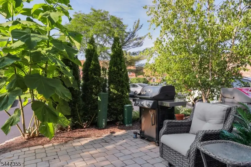 16 Yarmouth Ct, Scotch Plains, NJ 07076 - #3