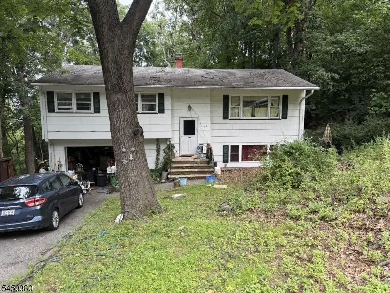 13 Alpine Dr, Kinnelon, NJ 07405 - #1