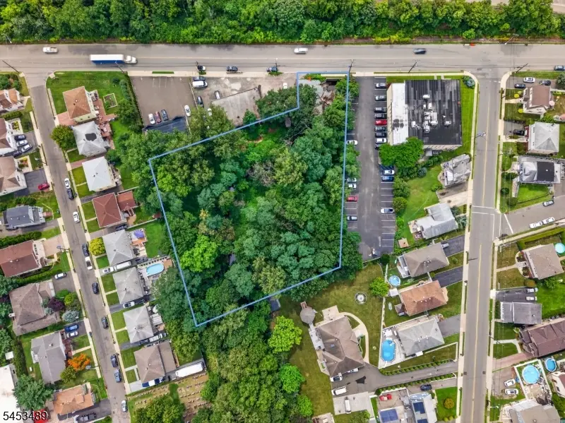251 Molnar Dr, Elmwood Park, NJ 07407 - #1